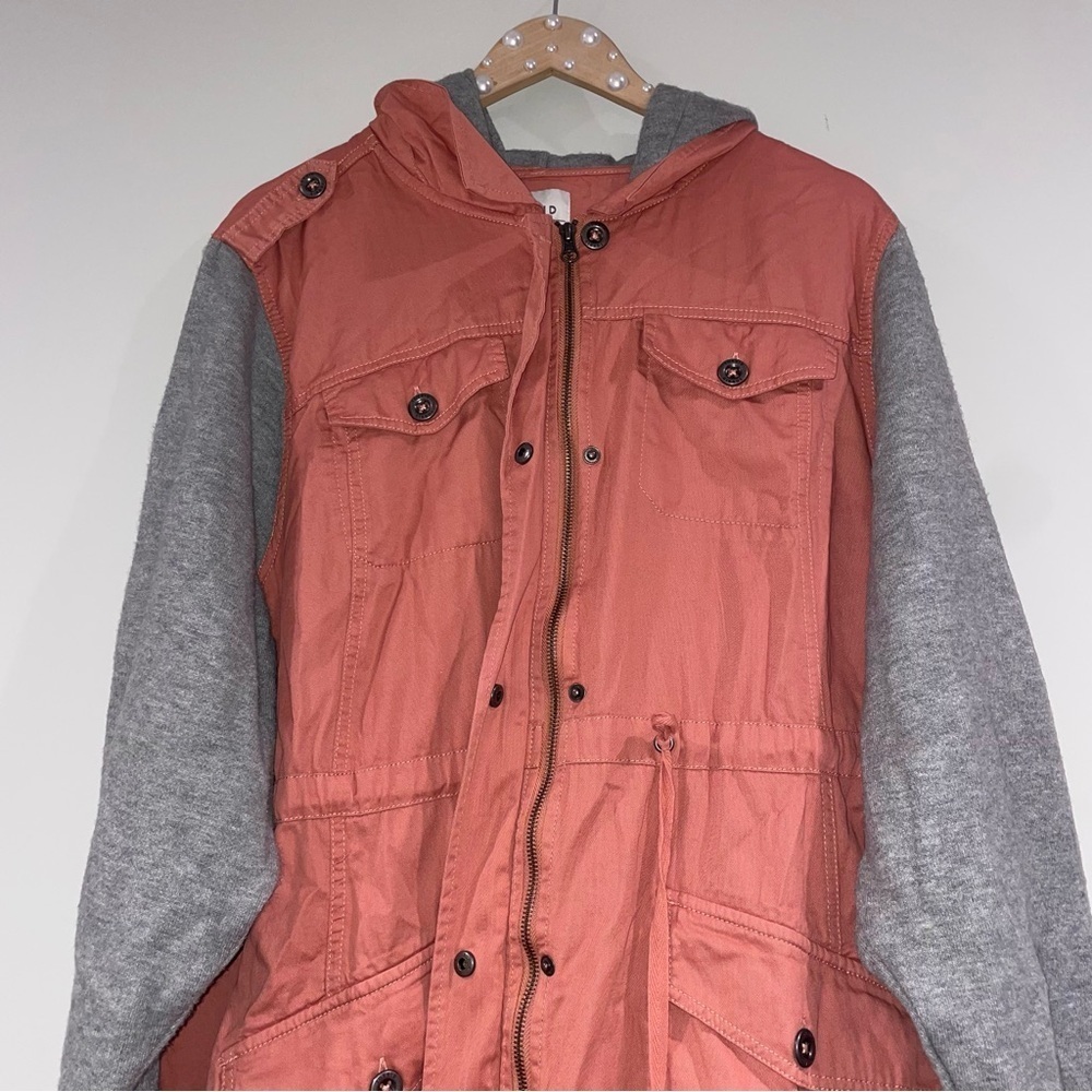 NEW Torrid Twill Hacci Sleeve Anorak Utility Jacket, Pink/Gray Plus Size 4X/26W - Picture 4 of 10